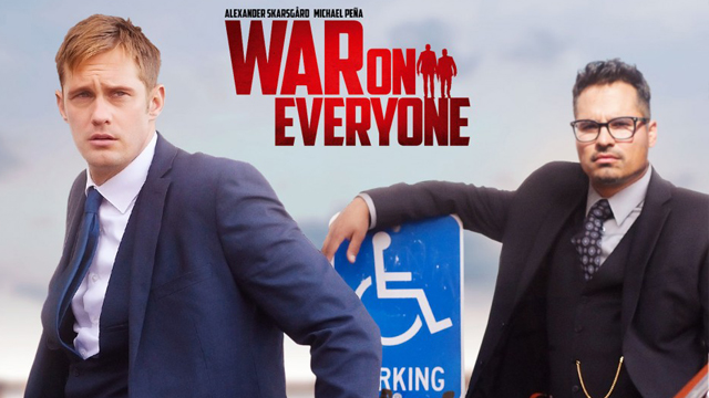 John Michael McDonagh در صحنه فیلم سینمایی War on Everyone به همراه الکساندر اسکارشگرد و مایکل پنیا