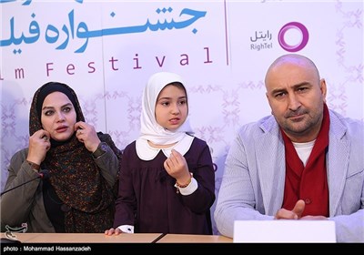 عکس جشنواره‌ ای فیلم سینمایی نفس با حضور مهران احمدی، نرگس آبیار و ساره نور موسوی
