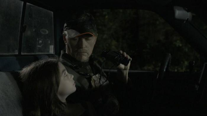 William Katt در صحنه فیلم سینمایی The Unwanted به همراه Elizabeth Hunter