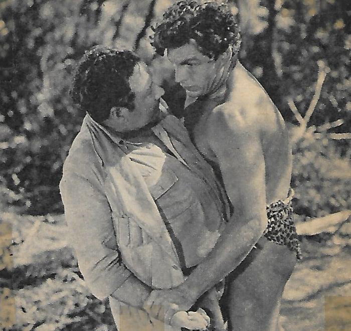 Buster Crabbe در صحنه فیلم سینمایی Tarzan the Fearless به همراه Philo McCullough