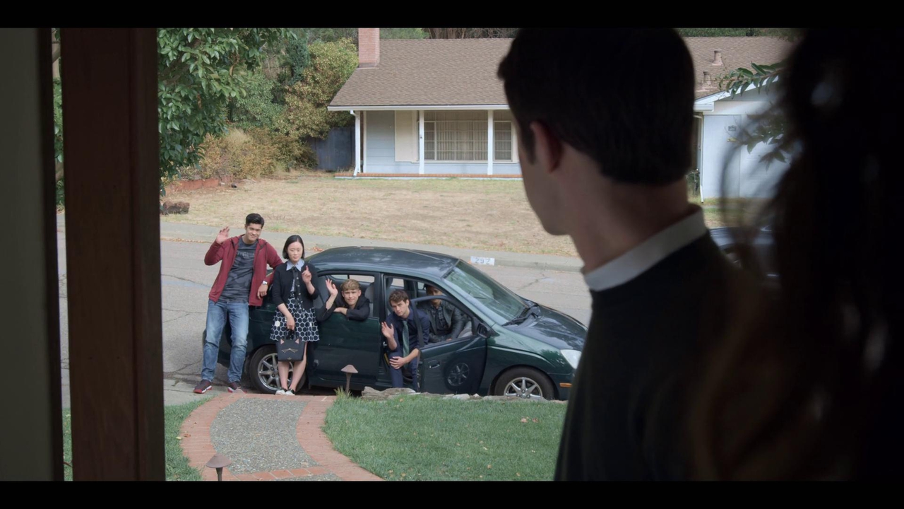 دیلان مینت در صحنه سریال تلویزیونی 13 Reasons Why به همراه Ross Butler، Brandon Flynn و Christian Navarro