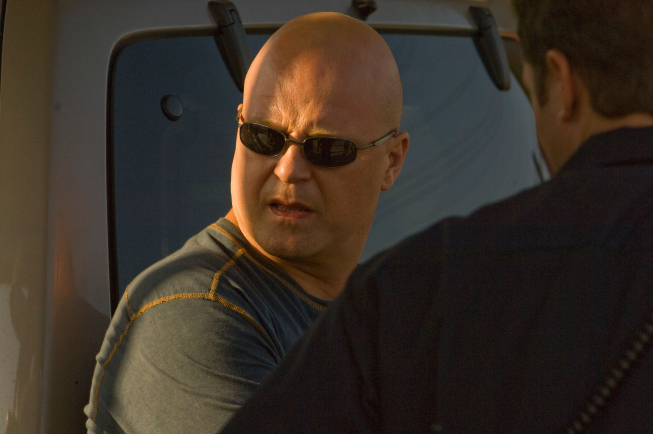 سریال تلویزیونی شیلد با حضور Michael Chiklis