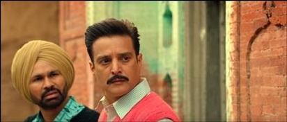 Harby Sangha در صحنه فیلم سینمایی Daana Paani به همراه Jimmy Shergill