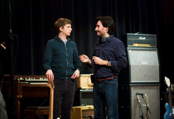 Peter Sollett در صحنه فیلم سینمایی Nick and Norah's Infinite Playlist به همراه Michael Cera