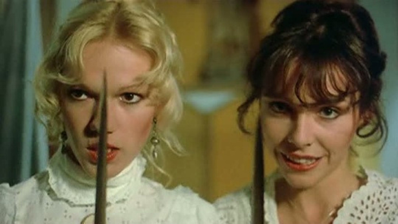 Brigitte Lahaie در صحنه فیلم سینمایی Fascination به همراه Franca Maï