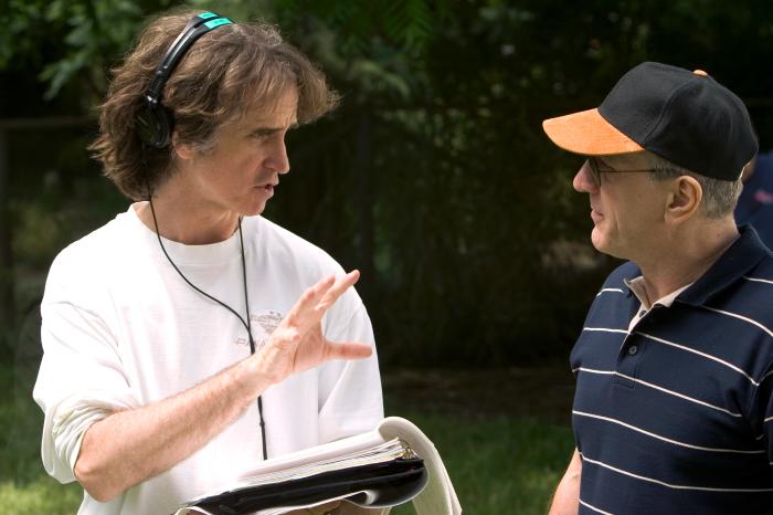 Jay Roach در صحنه فیلم سینمایی ملاقات با فاکرها به همراه رابرت دنیرو