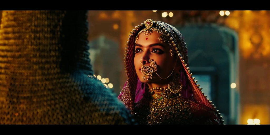 Deepika Padukone در صحنه فیلم سینمایی Padmaavat