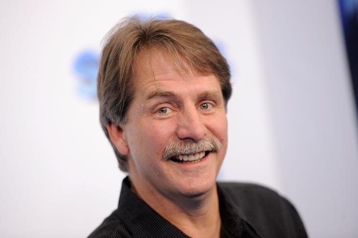 Jeff Foxworthy در صحنه فیلم سینمایی اسمورف ها