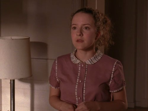 Olivia Hack در صحنه سریال تلویزیونی Gilmore Girls