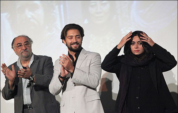 بهرام رادان در اکران افتتاحیه فیلم سینمایی راه آبی ابریشم به همراه پگاه آهنگرانی و داریوش ارجمند