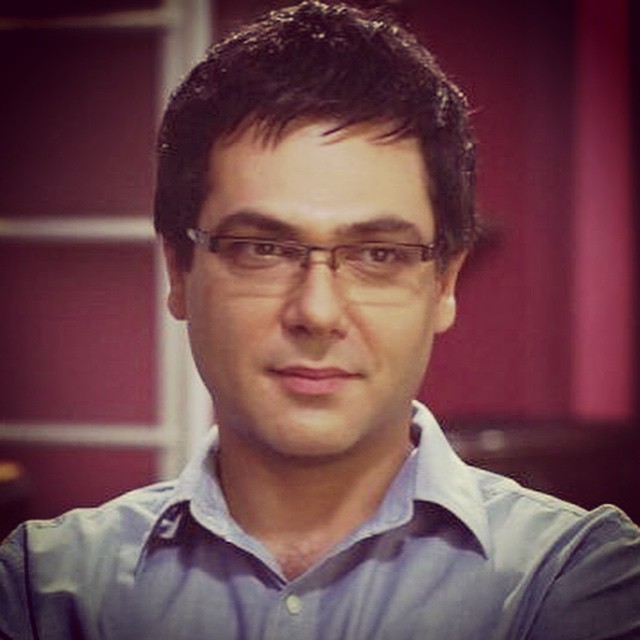 تصویری شخصی از کوروش تهامی، بازیگر سینما و تلویزیون