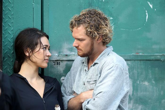 Jessica Henwick در صحنه فیلم سینمایی Iron Fist به همراه Finn Jones