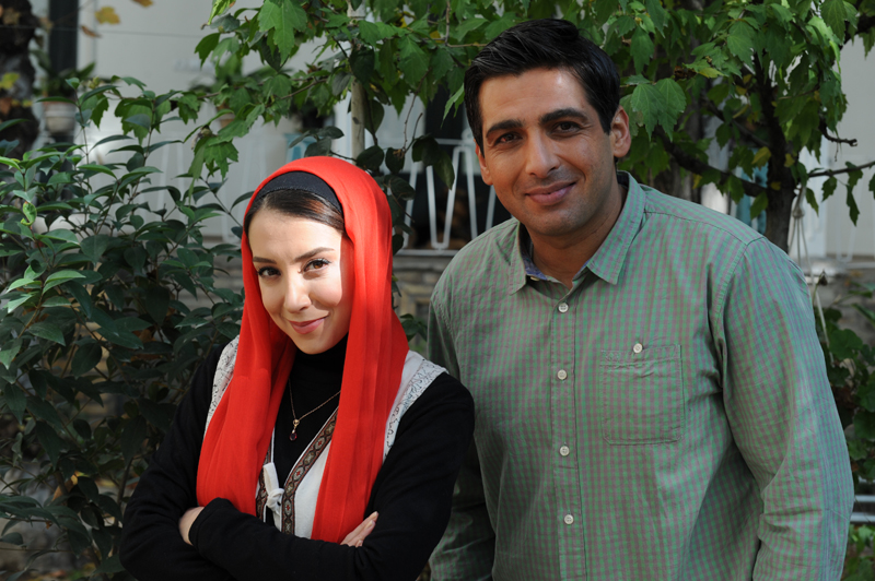 حمید گودرزی در صحنه فیلم سینمایی ایران برگر به همراه سحر جعفری‌جوزانی