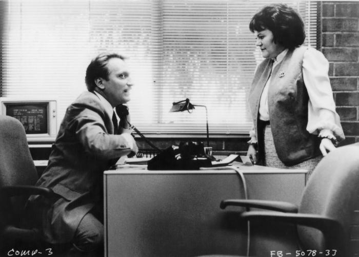 جفری جونز در صحنه فیلم سینمایی روز تعطیل فریس بول به همراه ادی مک کلرگ