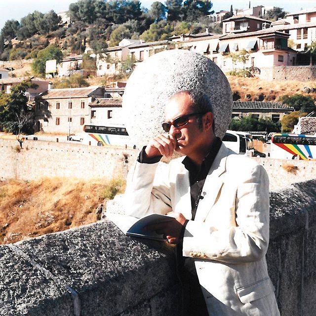 تصویری شخصی از علی عمرانی، بازیگر و کارگردان سینما و تلویزیون