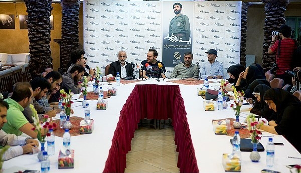 نشست خبری فیلم سینمایی ایستاده در‌ غبار با حضور هادی حجازی‌فر و محمدحسین مهدویان