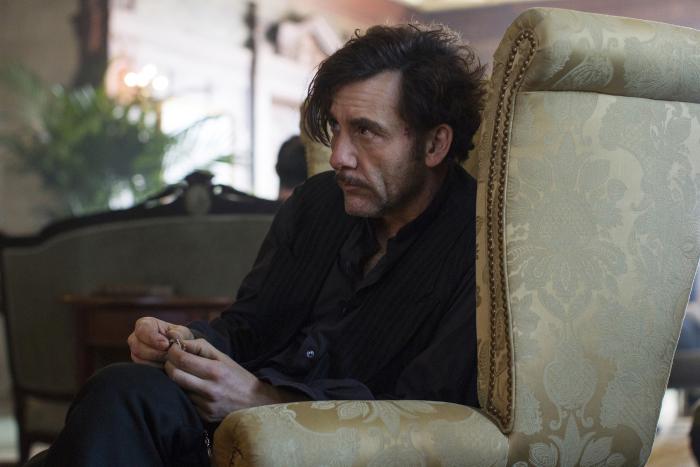  سریال تلویزیونی نیک با حضور کلایو اوون