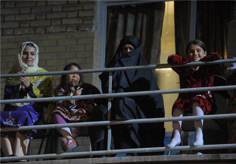 پانته‌آ پناهی‌ها در صحنه فیلم سینمایی نفس به همراه ساره نور موسوی