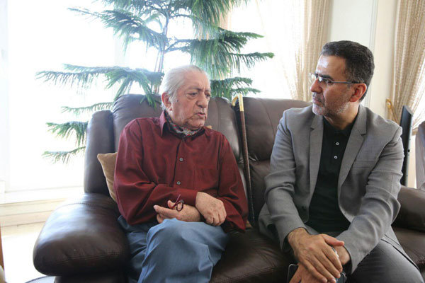 تصویری شخصی از عزت‌الله انتظامی، بازیگر و نویسنده سینما و تلویزیون