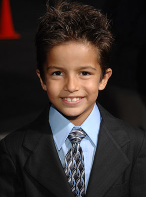 Aramis Knight در صحنه فیلم سینمایی اقدام مقتضی