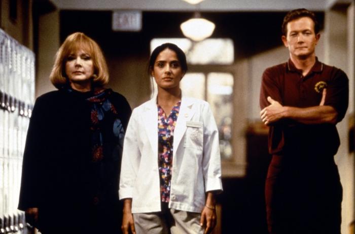رابرت پاتریک در صحنه فیلم سینمایی کادر آموزشی به همراه Salma Hayek و Piper Laurie