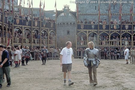 Brian Helgeland در صحنه فیلم سینمایی داستان یک شوالیه به همراه هیث لجر