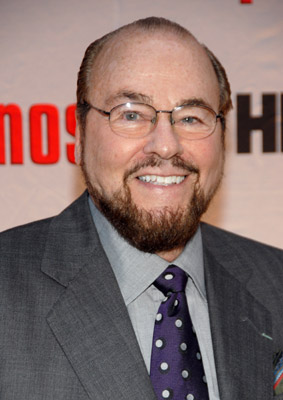 James Lipton در صحنه سریال تلویزیونی سوپرانوز