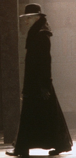  فیلم سینمایی شهر تاریک به کارگردانی الکس پرویاس