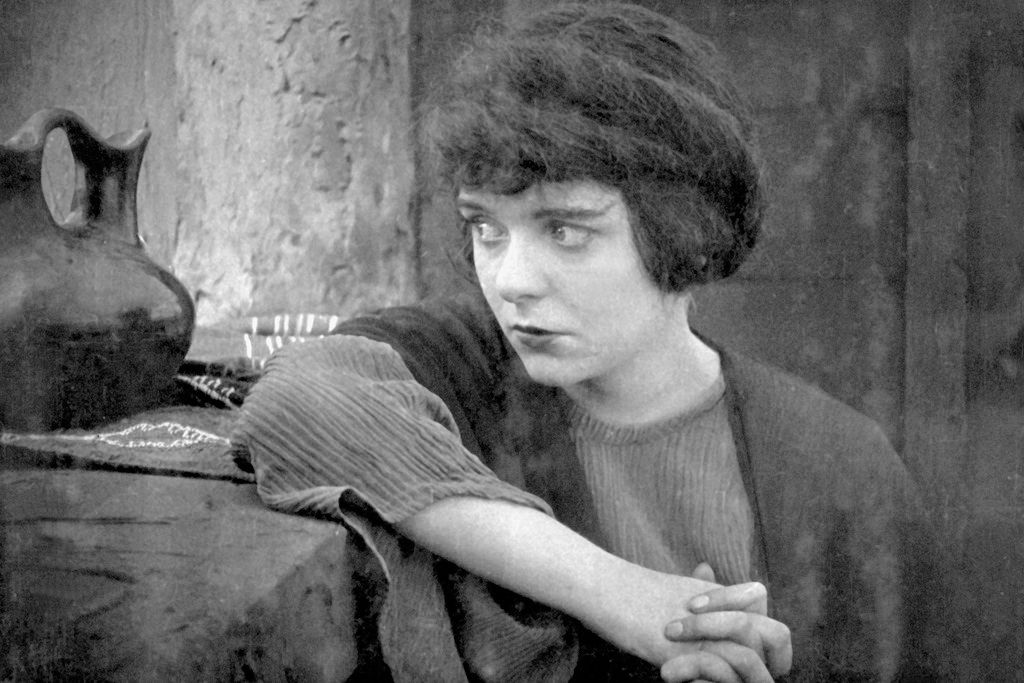  فیلم سینمایی Judith of Bethulia به کارگردانی D.W. Griffith