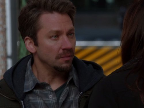 Michael Weston در صحنه سریال تلویزیونی قانون و نظم: واحد قربانیان ویژه