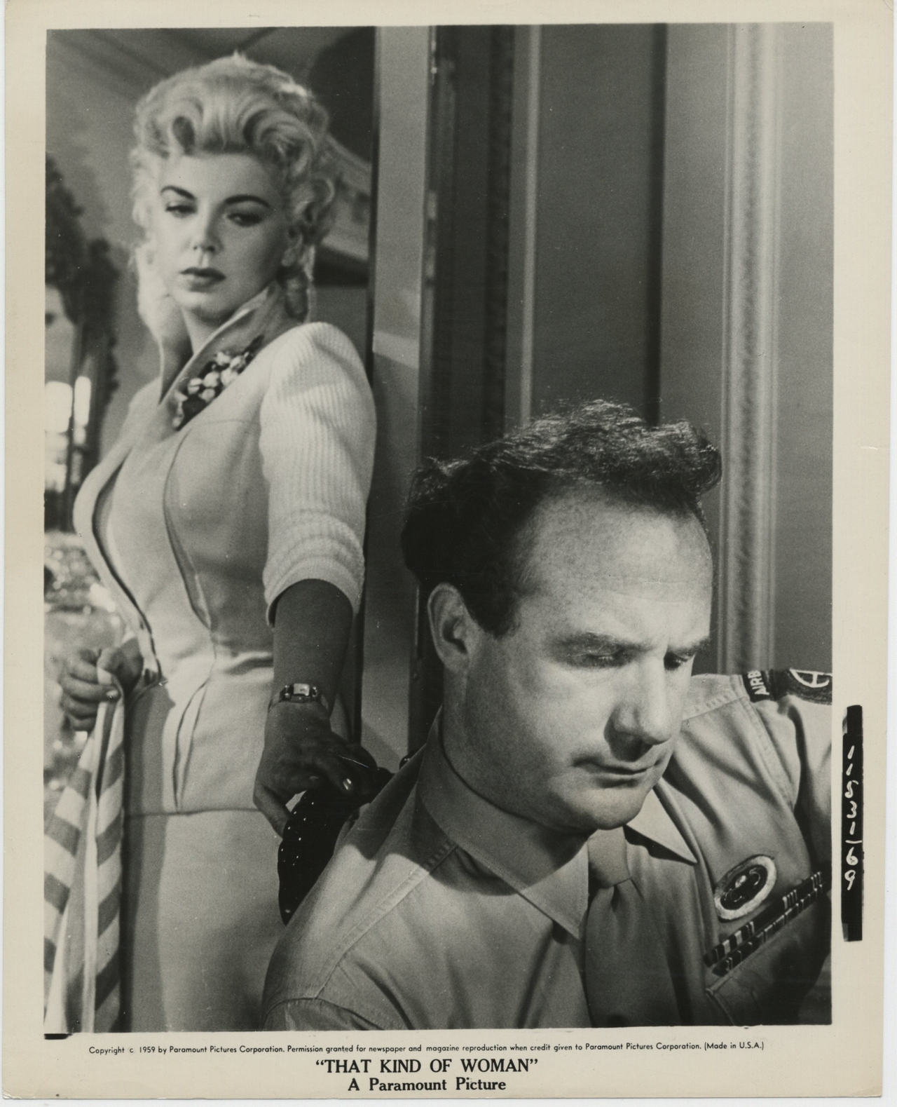 جک واردن در صحنه فیلم سینمایی That Kind of Woman به همراه Barbara Nichols