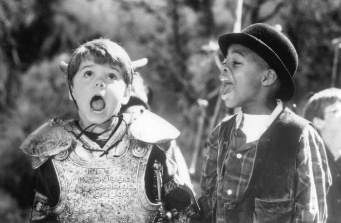 Kevin Jamal Woods در صحنه فیلم سینمایی The Little Rascals به همراه Travis Tedford