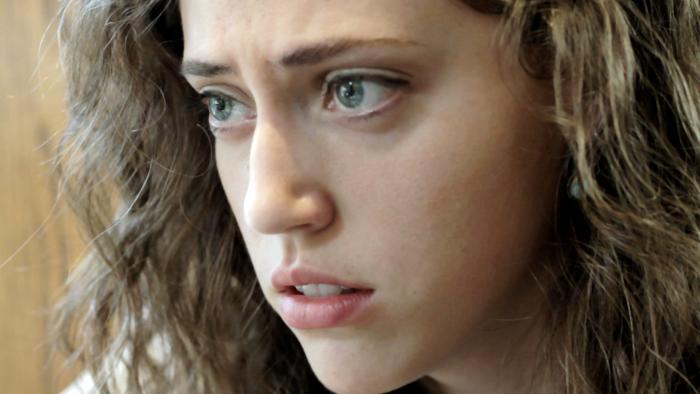 Samantha Glovin در صحنه فیلم سینمایی Aleksandr's Price