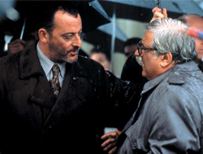 ژان رنو در صحنه فیلم سینمایی گودزیلا به همراه Michael Lerner