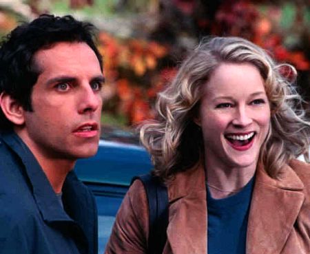 Teri Polo در صحنه فیلم سینمایی ملاقات با والدین به همراه Ben Stiller