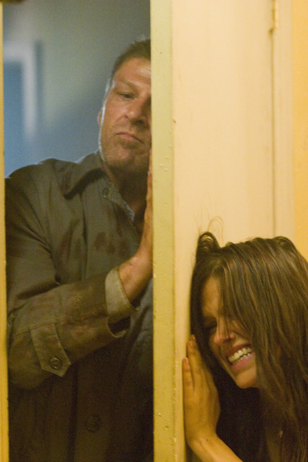  فیلم سینمایی مسافر بین راهی با حضور Sophia Bush و شان بین