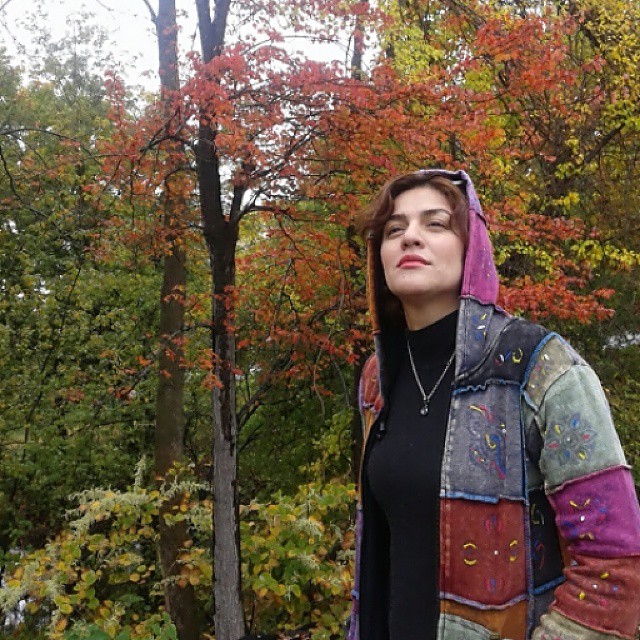 تصویری شخصی از شایسته ایرانی، بازیگر و گوینده سینما و تلویزیون