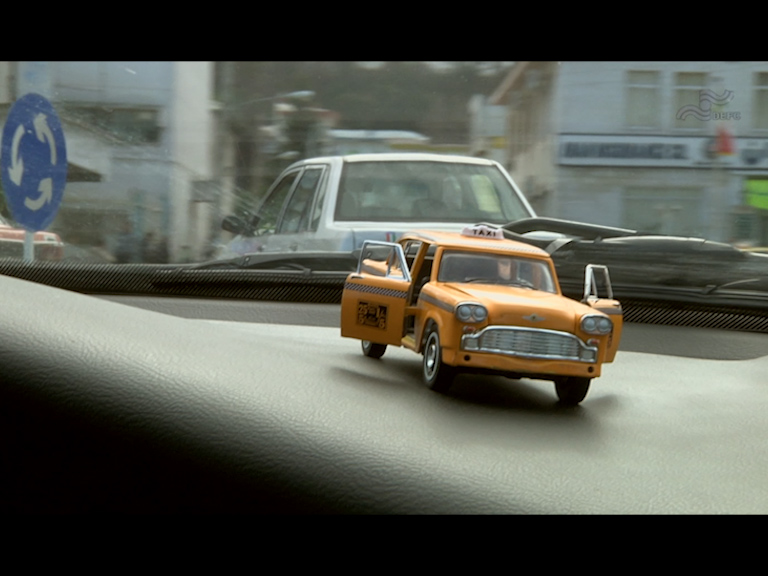  فیلم سینمایی دو ممیز چهل و هفت به کارگردانی مرتضی مهرزاد