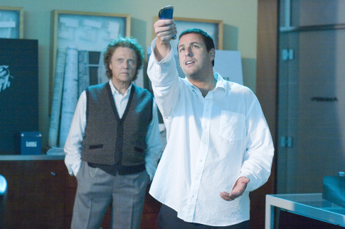 کریستوفر واکن در صحنه فیلم سینمایی کلیک به همراه آدام سندلر