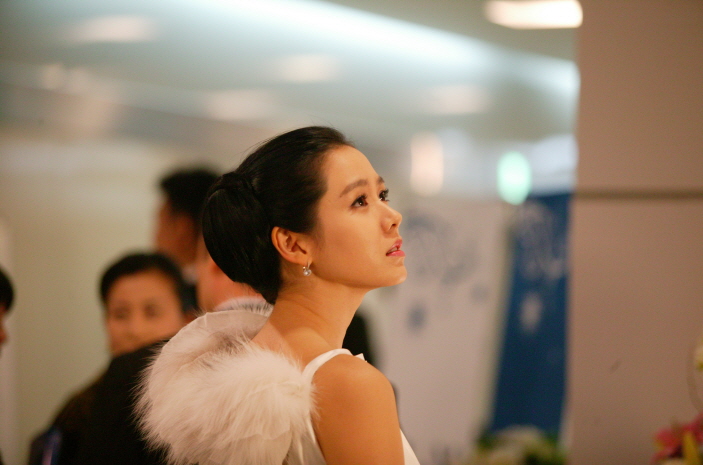 Ye-jin Son در صحنه فیلم سینمایی White Night