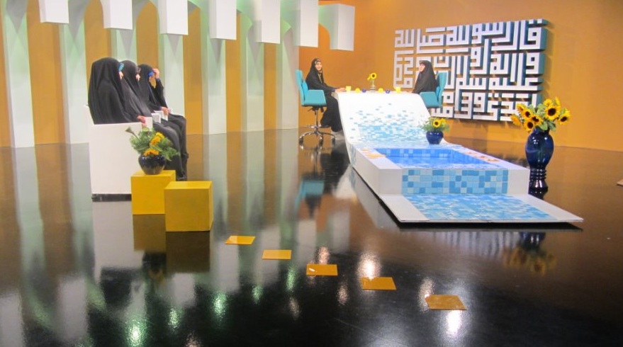  برنامه تلویزیونی قرار به کارگردانی ندارد