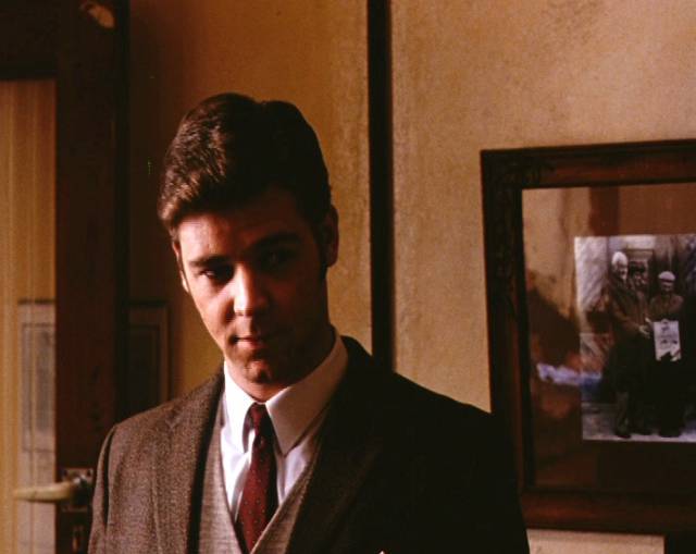  فیلم سینمایی اسپاتزوود به کارگردانی Mark Joffe