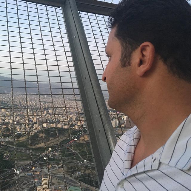 تصویری شخصی از بهزاد جعفری، بازیگر و طراح صحنه سینما و تلویزیون