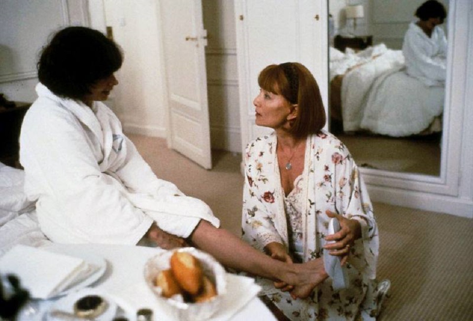 Stéphane Audran در صحنه فیلم سینمایی Betty به همراه Marie Trintignant