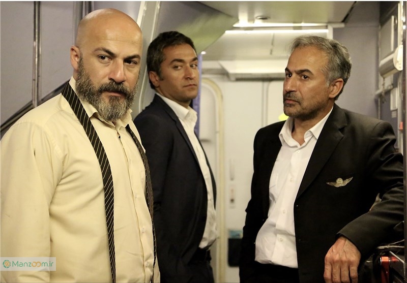 امیر آقایی در صحنه سریال تلویزیونی آسمان من به همراه دانیال حکیمی و حمیدرضا  عطایی