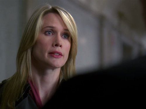 Stephanie March در صحنه سریال تلویزیونی قانون و نظم: واحد قربانیان ویژه