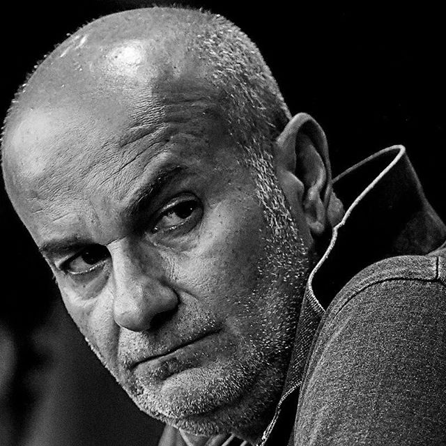 تصویری شخصی از علی عمرانی، بازیگر و کارگردان سینما و تلویزیون