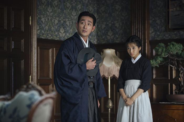 Jung-woo Ha در صحنه فیلم سینمایی The Handmaiden