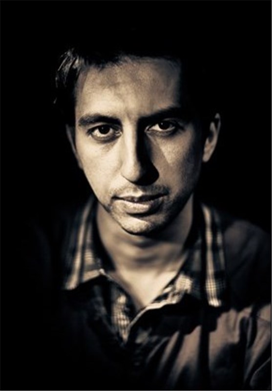 تصویری شخصی از اسماعیل حاتمی‌کیا، عکاس و منشی صحنه سینما و تلویزیون
