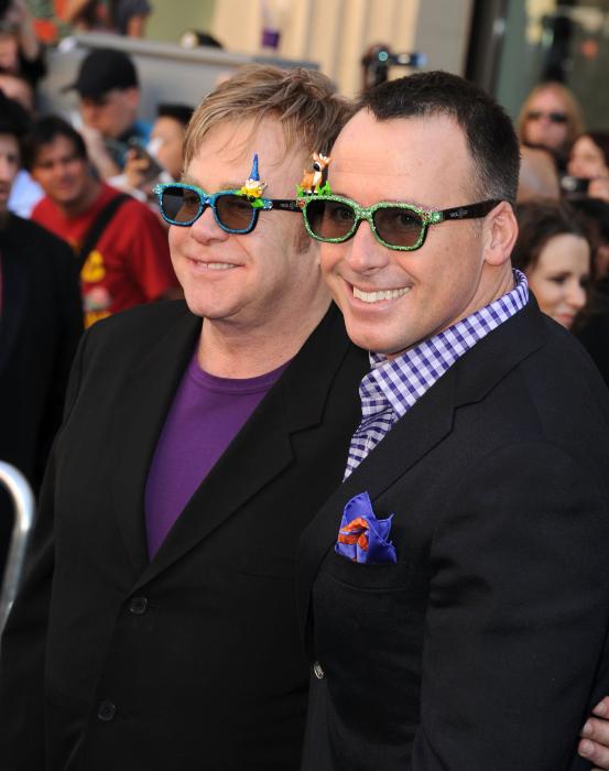 Elton John در صحنه فیلم سینمایی نومئو و ژولیت